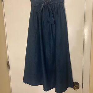 Elegant Blue Denim Skirt